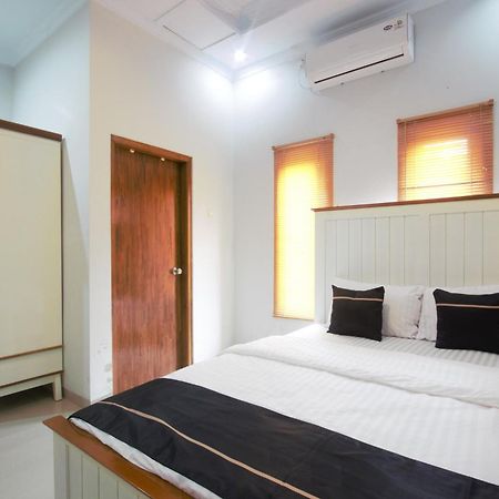 Cendhani Raras Residence Pakualaman Εξωτερικό φωτογραφία